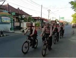 Sat Sabhara Polres Batang Patroli Sepeda, Sebarkan Pesan Kamtibmas