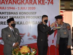 Hari Bhayangkara Ke 74 Kapolres Pekalongan Suapi Personil Polres Termuda