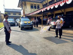 Polres Batang Salurkan Paket Sembako Dari Kemenparekraf