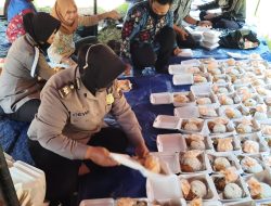 Sinergitas Polri-TNI Bersama Pemkab Batang Bagikan Nasi Kotak