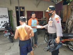 Polres Bersama Kodim Batang Dan Pemkab Batang Bagikan 200 Nasi Kotak Pada Warga Terdampak Covid-19