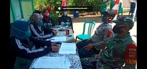Sinergitas Polri-TNI Bersama Muspika Pekalongan Selatan Laksanakan Penertiban Penggunaan Masker