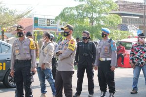 Kapolres Pekalongan Pimpin Pengamanan Pengundian Nomor Urut Paslon
