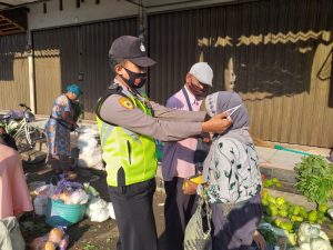 Polres Pekalongan Selalu Ingatkan Masyarakat Patuhi Prokes Cegah Covid -19