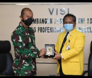 Penandatanganan Perjanjian Kerja Sama TNI AD- UI Tentang Pelatihan Kehumasan