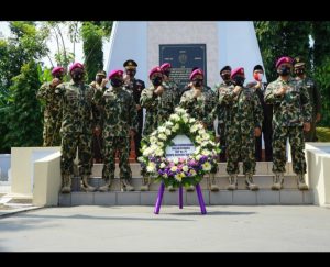 Tabur Bunga Dan Ziarah Peringati Hari Pahlawan Dan HUT Marinir Ke 75