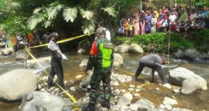 Kejutkan Warga, Sesosok Mayat Bayi Laki laki Berada Dipinggiran Sungai