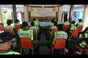 Tingkatkan Kualitas,Danramil Batang Berikan Sosialisasi Peran Linmas