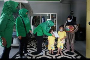 Giat Persit KCK Cabang XXIV, Berikan Santunan Kepada Anggota Dan Keluarga TNI Yang Sedang Sakit