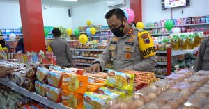 Resmi, Kapolres Batang Membuka Bhayangkara mart