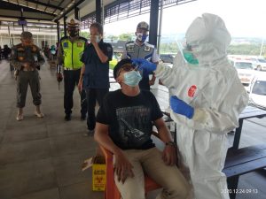 Saat Libur Nataru, Antisipasi Covid-19 Dinkes Gelar Rapid Test Antigen Gratis Di Tol Batang