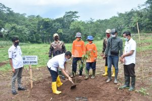 Bupati Wihaji Soft Launching Eduwisata Tanaman Buah Desa Kalisalak Limpung