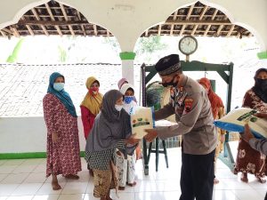 Dukung PPKM, Kapolsek Tersono Imbau Warga Taati Prokes