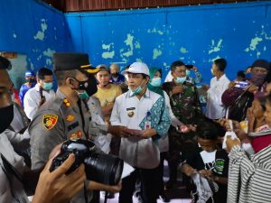 Waspada Cuaca Ekstrem, Kapolres Pekalongan Kota Tinjau Lokasi Banjir