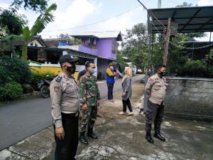 Giat Babinsa Wonosegoro Dampingi Satgas Covid-19 Lakukan Tracking