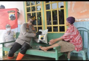 Polres Pati Berikan Bantuan  Paket Sembako Korban Banjir