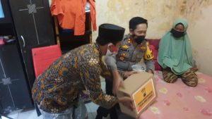 Tak Hanya Bantuan, Kapolres Banjarnegara Juga Beri Pekerjaan Dan Bimbingan Agama Pada Nenek RN