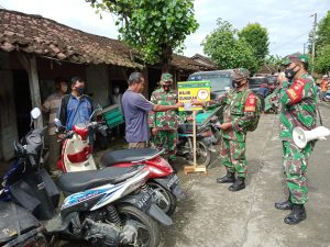 Tekan Penyebaran Covid-19, Kodim Sragen Bagikan Ribuan Masker Gratis