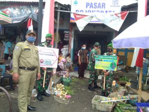 Putus Rantai Penyebaran Covid-19, Kasdim 0711 Pemalang Bagi-Bagi Masker