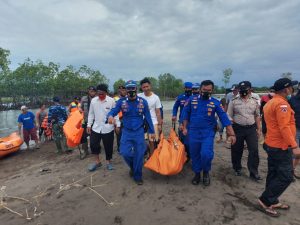 Seorang Pencari Ikan Hilang Saat Menjala Ikan Di Muara Sungai Ngapang