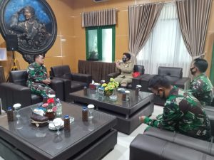 Dandim Pekalongan Rapat Terbatas Dengan Camat dan Dinas Jawatan Atasi Banjir