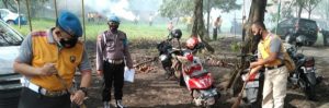 Kapolres Pekalongan Kota Ajak Anggota Dengan Penuh Semangat Laksanakan Kerja Bakti Di Lingkungan Aspol Kraton