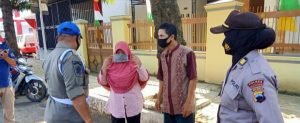 Polres Batang Gencar Lakukan  Ops Yustisi Dan Bagikan Masker