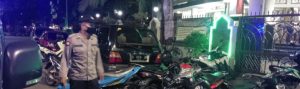 Petugas Polsek Pekalongan Utara, Amankan Ibadah Sholat Tarawih Di Masjid Al Ikhlas