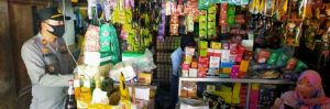 Pastikan Harga Dan Ketersediaan Bahan Pokok Stabil, Kapolsek Bersama Danramil Tersono Blusukan Pasar