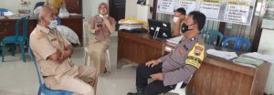 3 Pilar, Polsek Pekalongan Utara Dampingi Tenaga Kesehatan Tracking Contact Covid-19