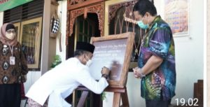 Bupati Batang Resmikan Laboratorium Administrasi Pemerintah Desa
