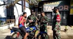 Jalan Raya Sebagai Titik Sasaran, Saat Satgas COVID-19 Koramil Subah Gelar Ops Yustisi