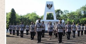 Jelang HUT Bhayangkara Ke 75, Kapolres Pekalongan Pimpin Upacara Ziarah Tabur Bunga