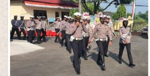 Lawan Corona, Dengan Lari Keliling Kantor