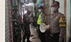 Optimalkan PPKM Darurat, Petugas Imbau Masyarakat Tidak Keluar Rumah