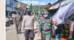 Melalui Ops Yustisi, Pasar Tradisional Jadi Sasaran Satgas PPKM Muspika Subah
