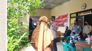 Hadirkan Gerai Presisi, Warga Tonjong Dapat Vaksin Gratis