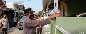 Kepedulian Kapolres Pekalongan Kota, Salurkan Bansos Bagi Anggota Dan Keluarga Isoman