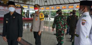 Sebanyak 75 Pelajar Dikukuhkan Bupati Batang Sebagai Pasukan Pengibar Bendera