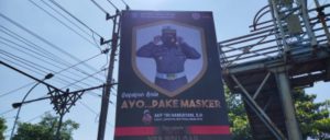 Sat Lantas Polres Pekalongan Kota Pemasangan Banner Imbau Tertib Berlalu Lintas