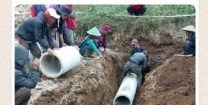 Anggota Satgas TMMD Reguler Ke 112  Kodim Batang Pasang Gorong-gorong