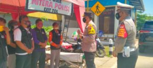 Ops Patuh Candi 2021, Kapolres Pekalongan Kota Bagikan Paket Sembako, Edukasi Prokes Dan Tertib Berlalu Lintas