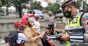 Jajaran Polsek Patebon Monitoring Dan Pengamanan Seleksi PPPK Guru