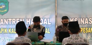 Giat Bhabinkamtibmas Polsek Kaliwungu Monitoring Vaksinasi Di Ponpes Apik 2