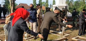 Sambut HUT TNI, Dandim Purbalingga Pimpin Ziarah Nasional