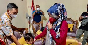 Peringati HKN, DeAr Gelar Santunan Dan Pengobatan Gratis