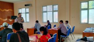 Ops Zebra 2021, Polres Pekalongan Kota Berikan Penyuluhan Kepada Pengemudi Dan Bagikan  Masker