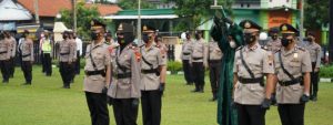 Rotasi, Kapolres Batang Pimpin Sertijab Kasatlantas, Kasatbinmas Dan Kapolsek Bandar