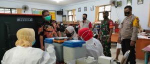 Memastikan Vaksinasi Aman dan Lancar,Tiga Pilar Kecamatan Buaran Sinergi Lakukan Pemantauan