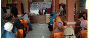 Kades Pangkah Salurkan BLT-Desa Sebanyak 85 KPM